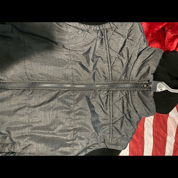 AWESOME JACKET/VEST! KEEPS YOU WARM & LOOKING GOOD - Picture 1 of 4